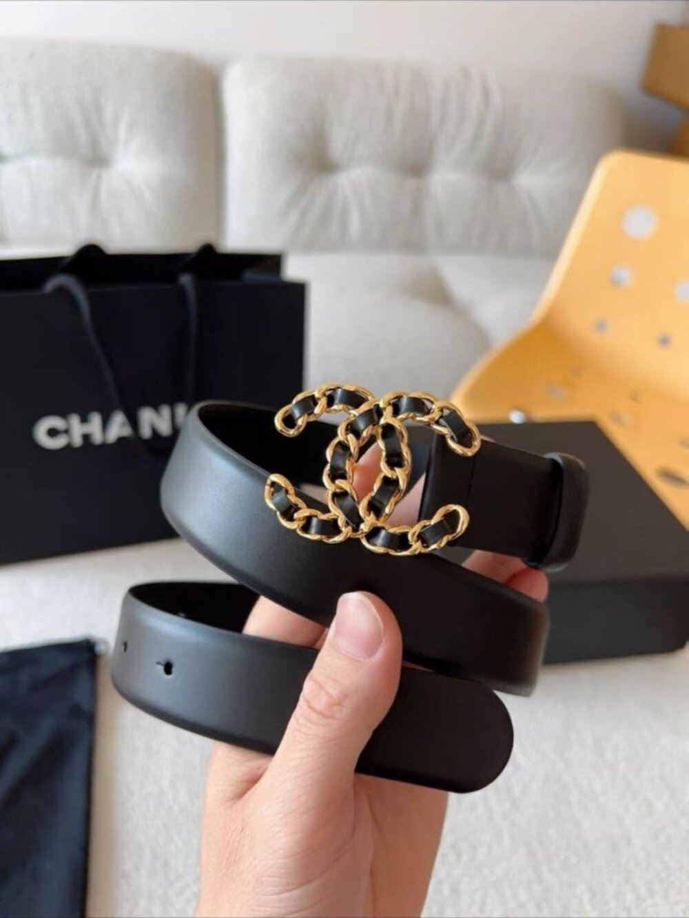 CHANEL Black Smooth Leather Interlocking CC Chain Inlay Buckle Belt